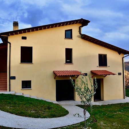 Agriturismo Il Viandante Valfabbrica 外观 照片